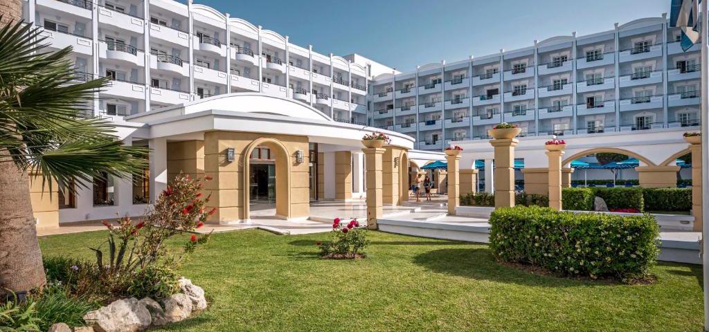 Mitsis group launches €80M investment in Rhodes Mitsis group launches €80M investment in Rhodes